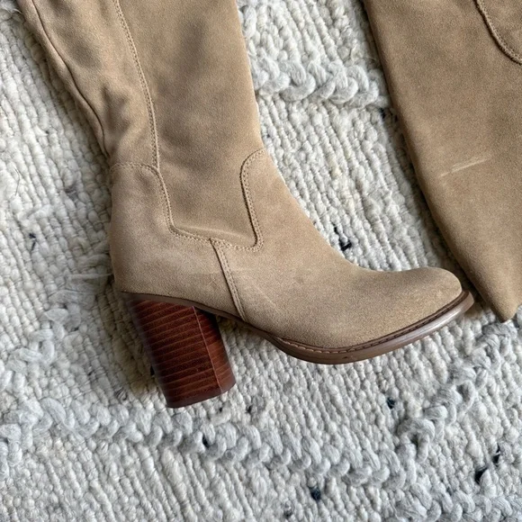 Kelsi Dagger Logan Fawn Over the Knee Boots - Size 7.5 - Picture 9 of 16